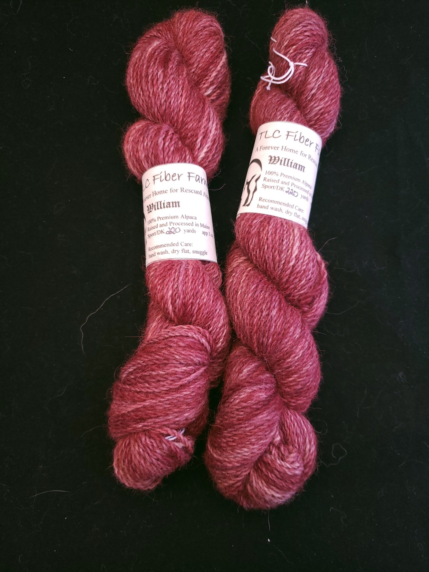 William - Cranberry alpaca yarn